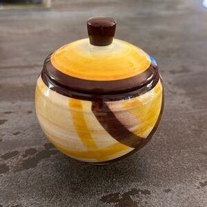 💛🤎🖤Vernon Kilns sugar container yellow made in USA MCM retro